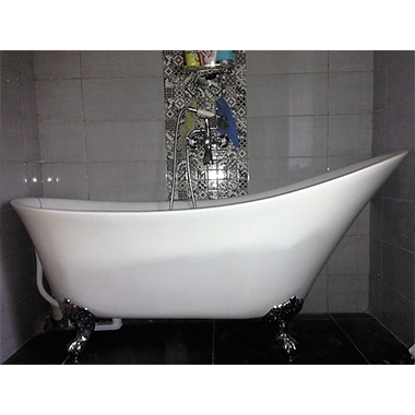 Comment éliminer les rayures sur les baignoires en Résicryl® ?