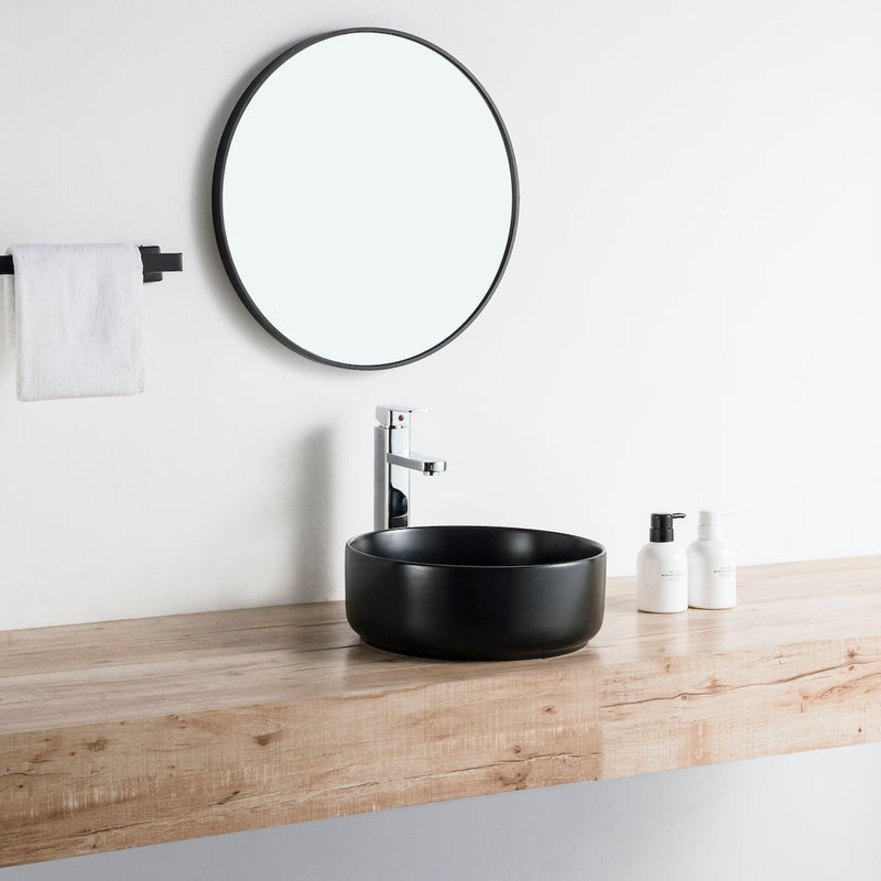 Vue de côté vasque à poser ronde en céramique MENDOZA noir mat Ø36 cm