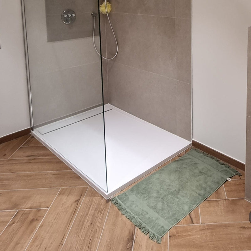 Receveur de douche extra plat QUORE en résine surface ardoisée blanc - Le Monde du Bain