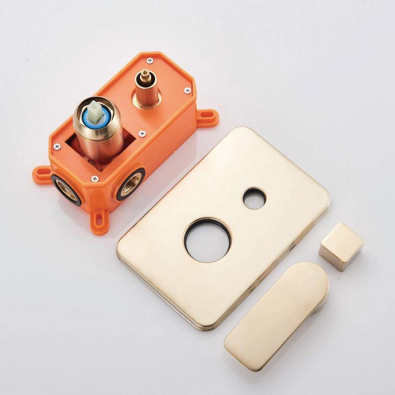 Ducha termostática empotrada a pared TILSO dorado - Entorno baño