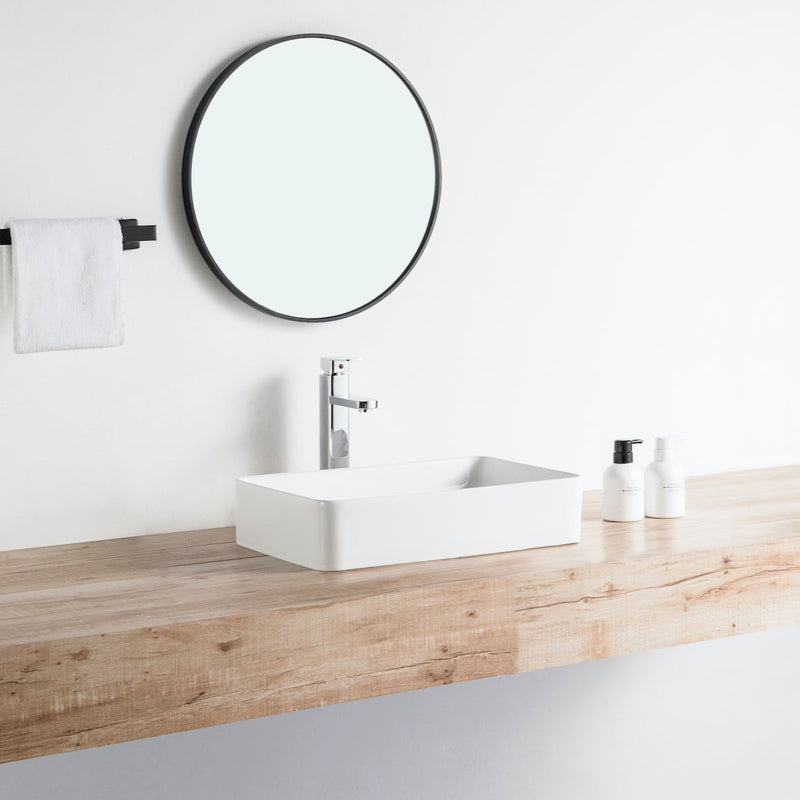 Vue de côté vasque à poser en céramique RISTA 50 x 34 cm