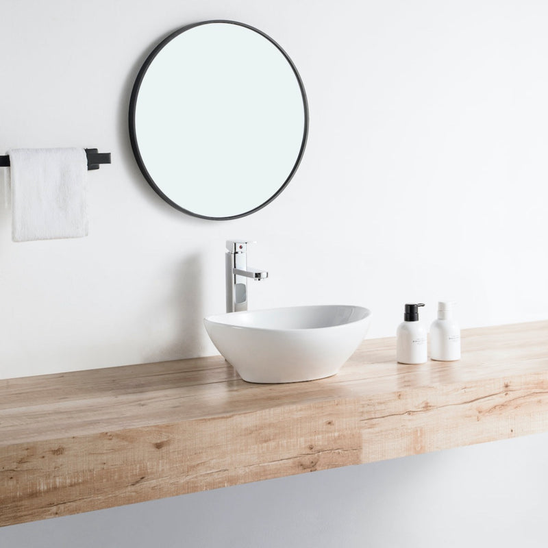 Vue de côté vasque à poser ovale en céramique POSADAS 40,5 x 33 cm