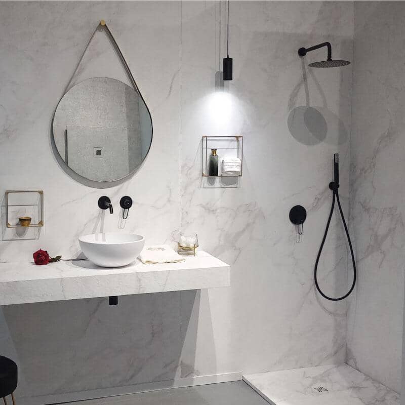 Receveur de douche extra plat DEKOR en résine finition marbre blanc - Le Monde du Bain
