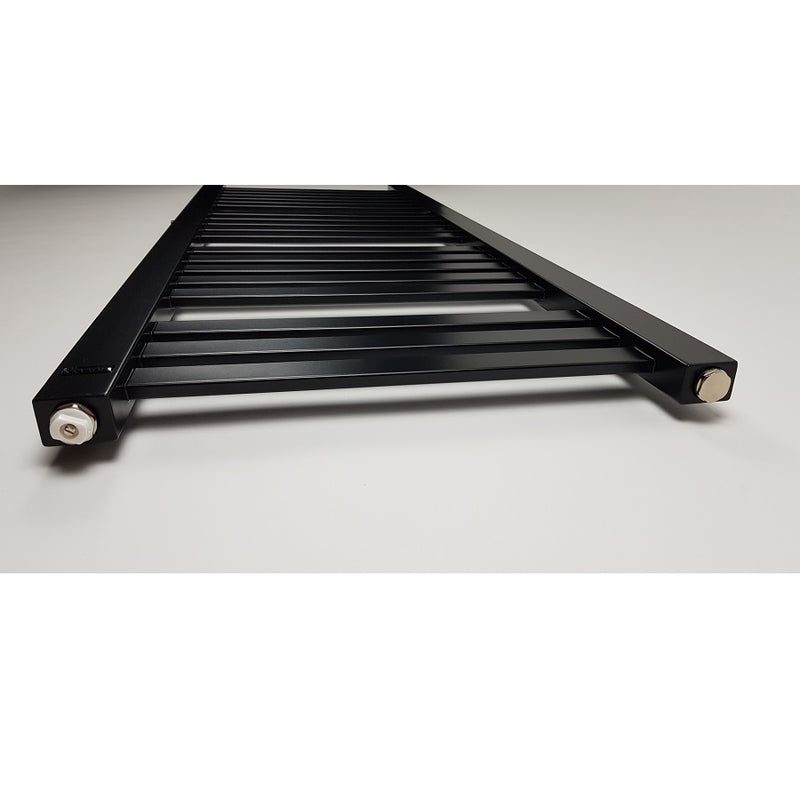 Radiateur sèche-serviettes eau chaude design BERYL 115 x 44 cm noir mat