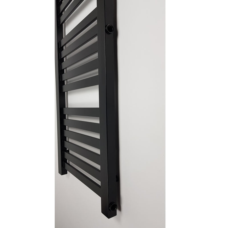 Radiateur sèche-serviettes eau chaude design BERYL 115 x 44 cm noir mat