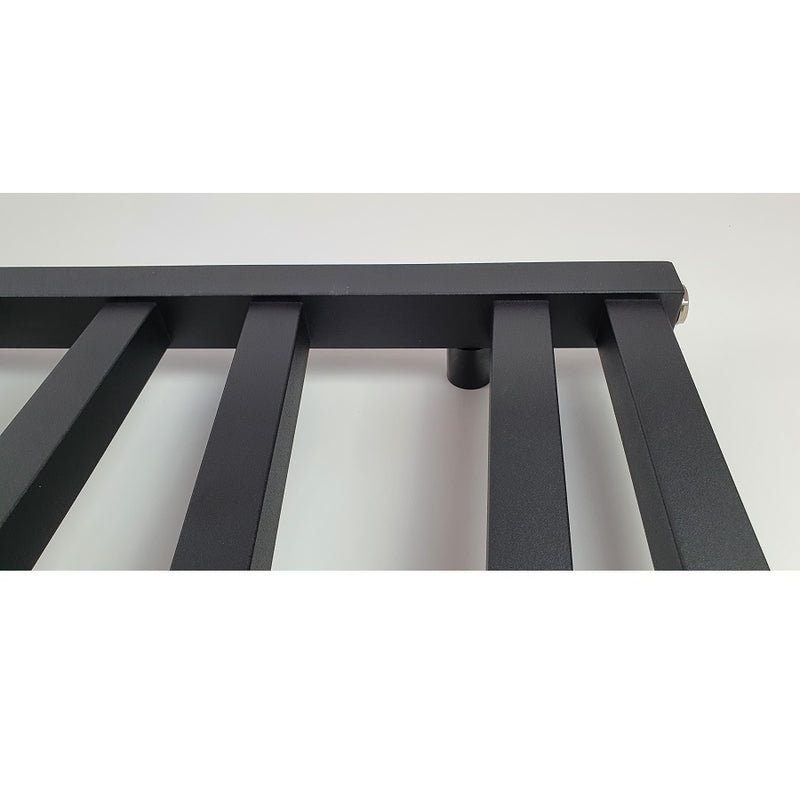 Radiateur sèche-serviettes eau chaude design CYRKA 97 x 50 cm noir mat