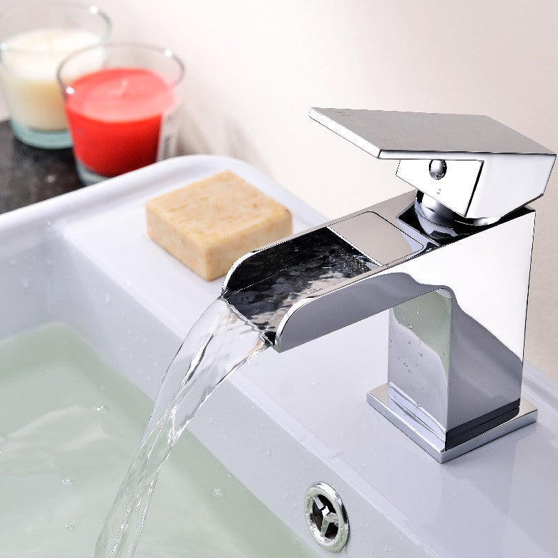 Robinet mitigeur lavabo cascade TANO - Le Monde du Bain