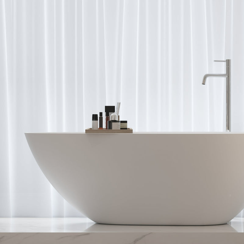 Baignoire îlot design en solid surface ovale HELSINKI- Le Monde du Bain